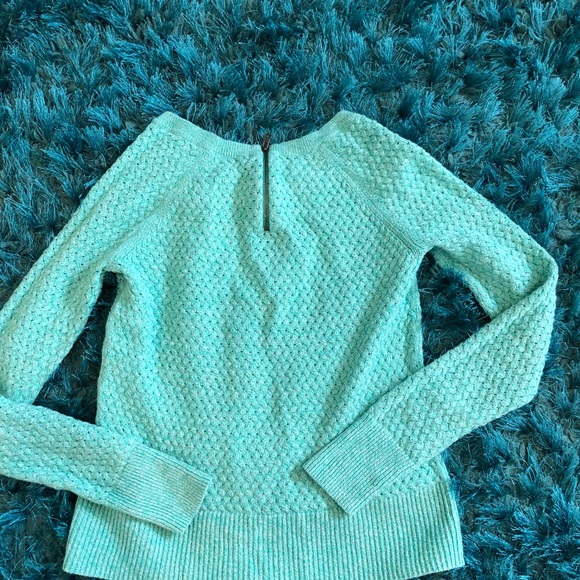 Sweater from American Eagle - Picture 3 of 3